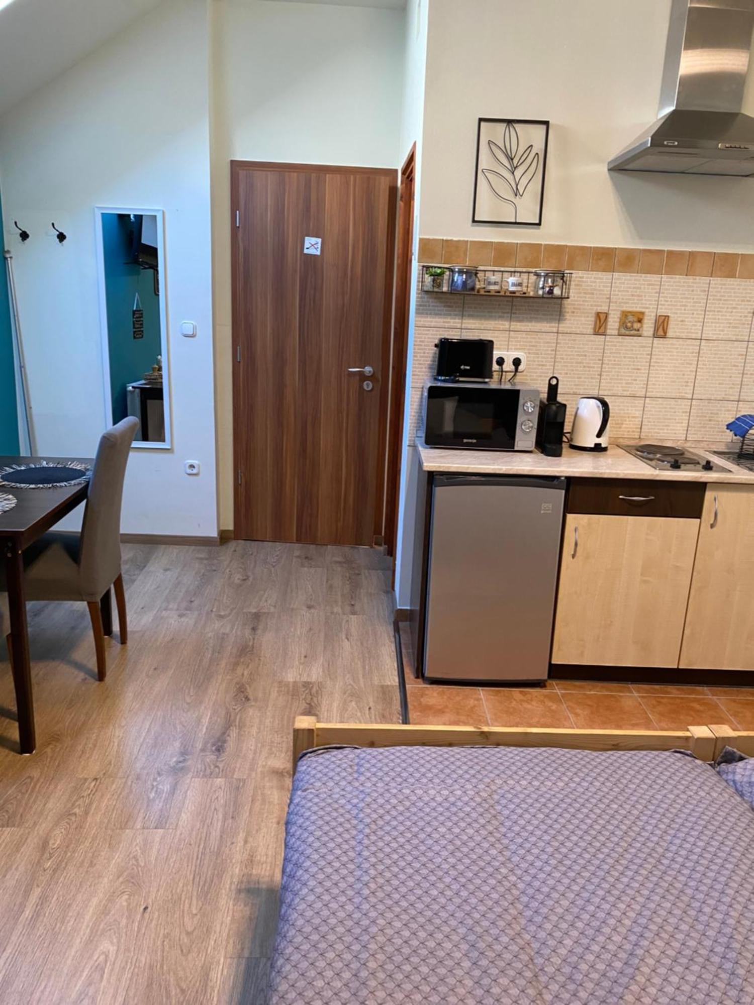 Takacs Vendeghaz Appartement Sopron Buitenkant foto